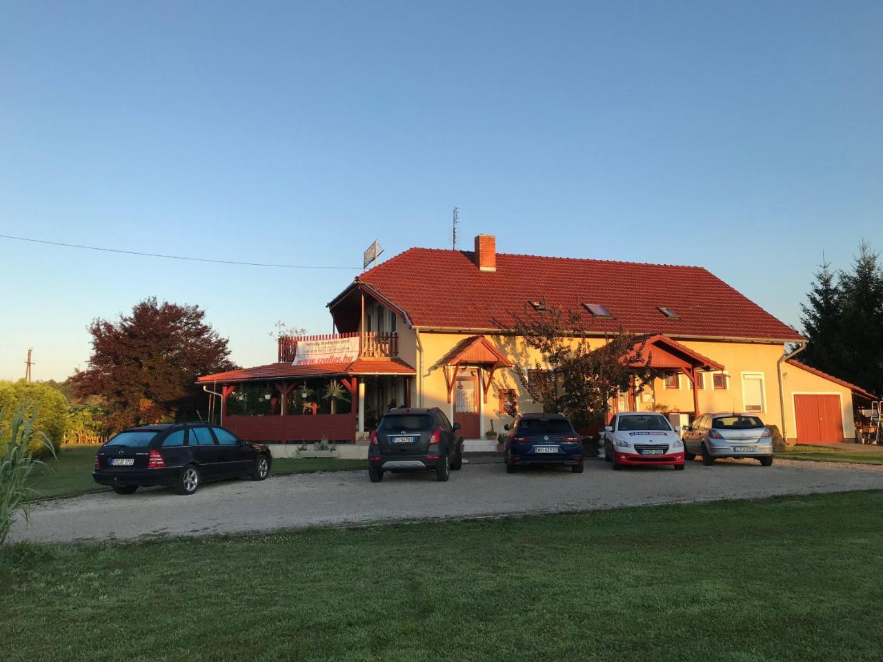 Hotel Vadvirag Vendeghaz Lenti Exterior foto